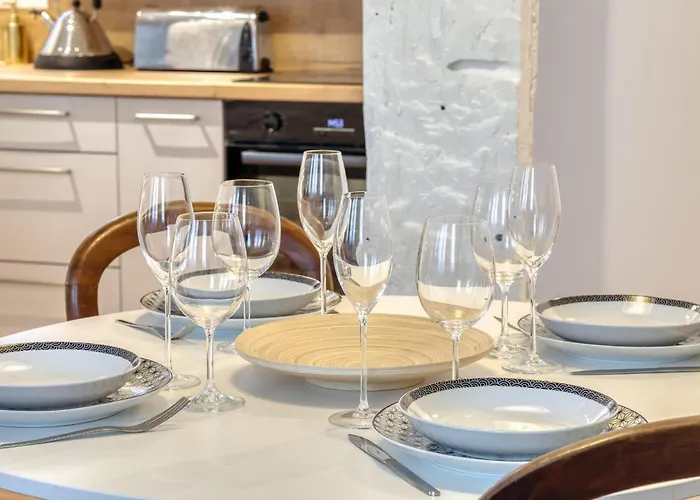 Matisse Elegant F2 Proche Vieux-marche Apartman